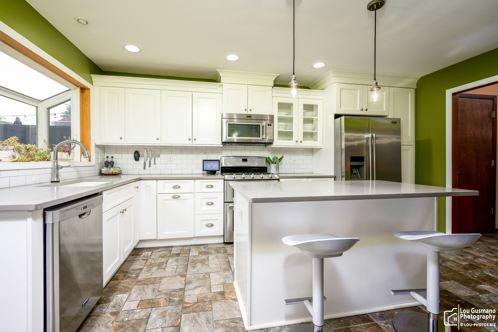 1525 Wedgefield Circle Property Photo 3