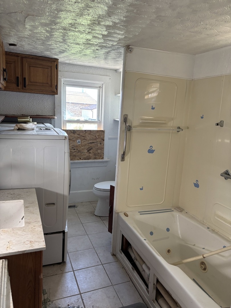 214 2nd Avenue Property Photo 16