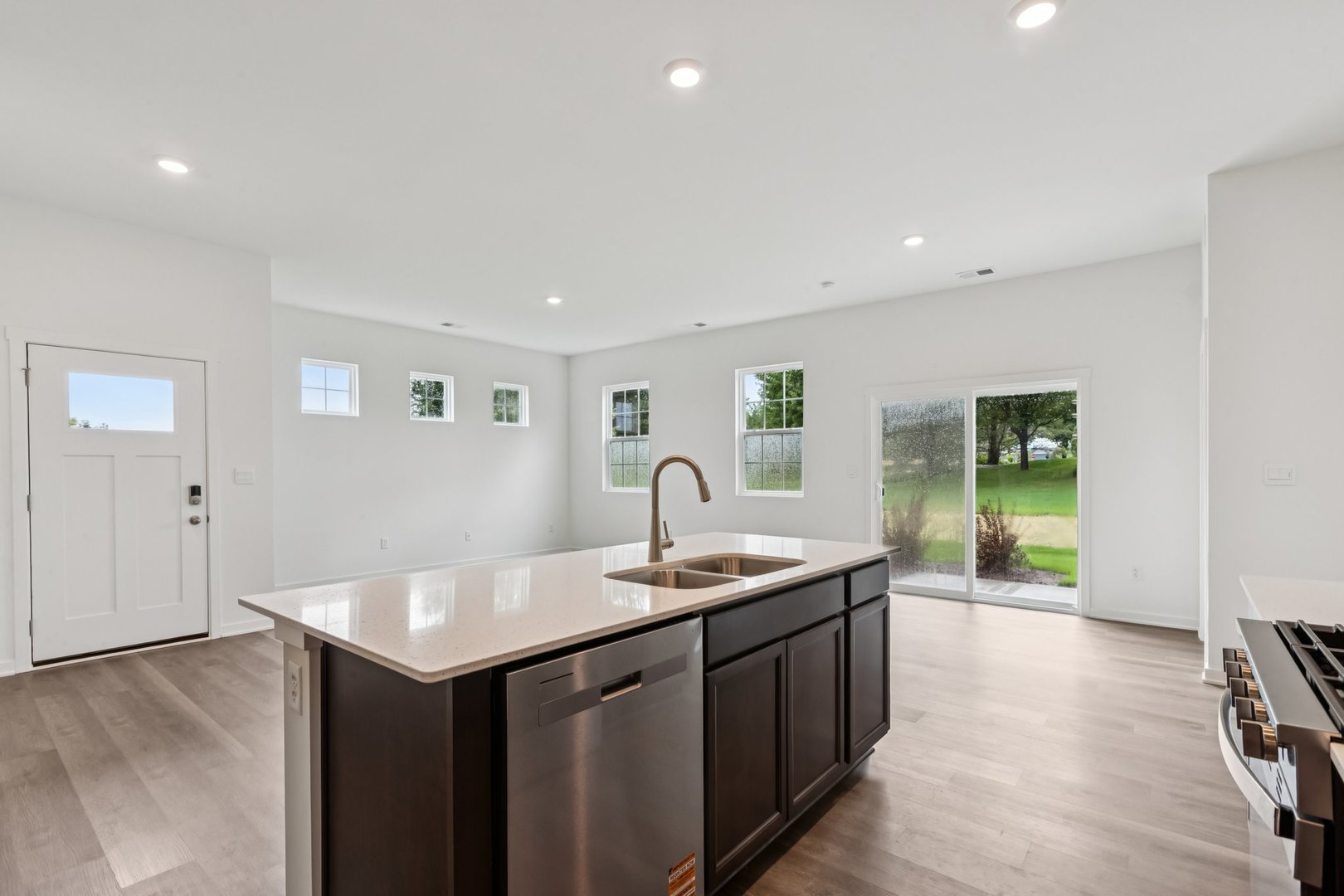 6453 Maple Glen Drive Property Photo 10