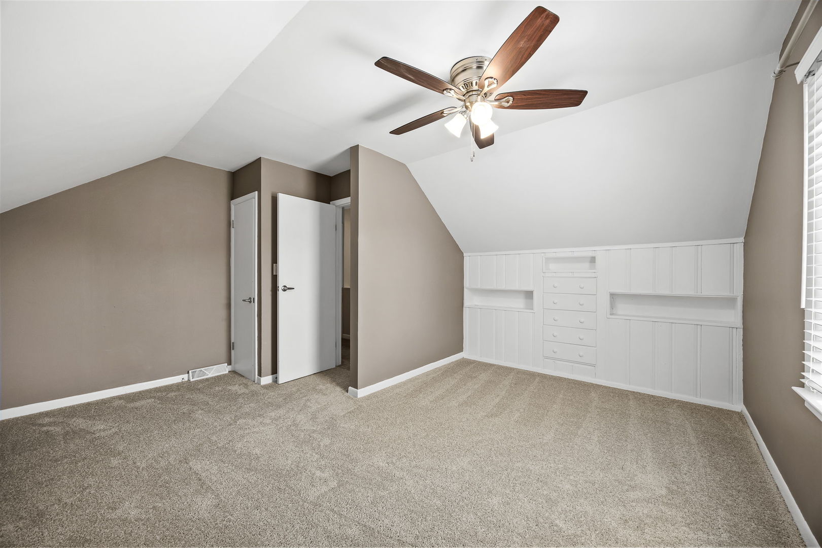 337 Sheldon Avenue Property Photo 23