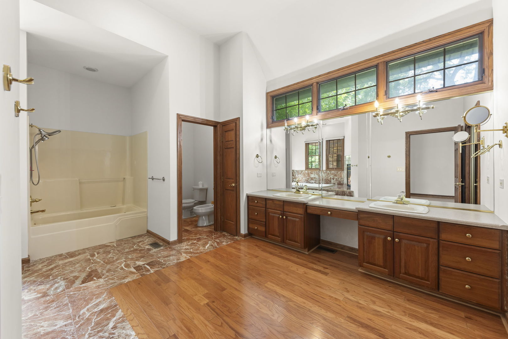 1524 Lloyd Court Property Photo 11