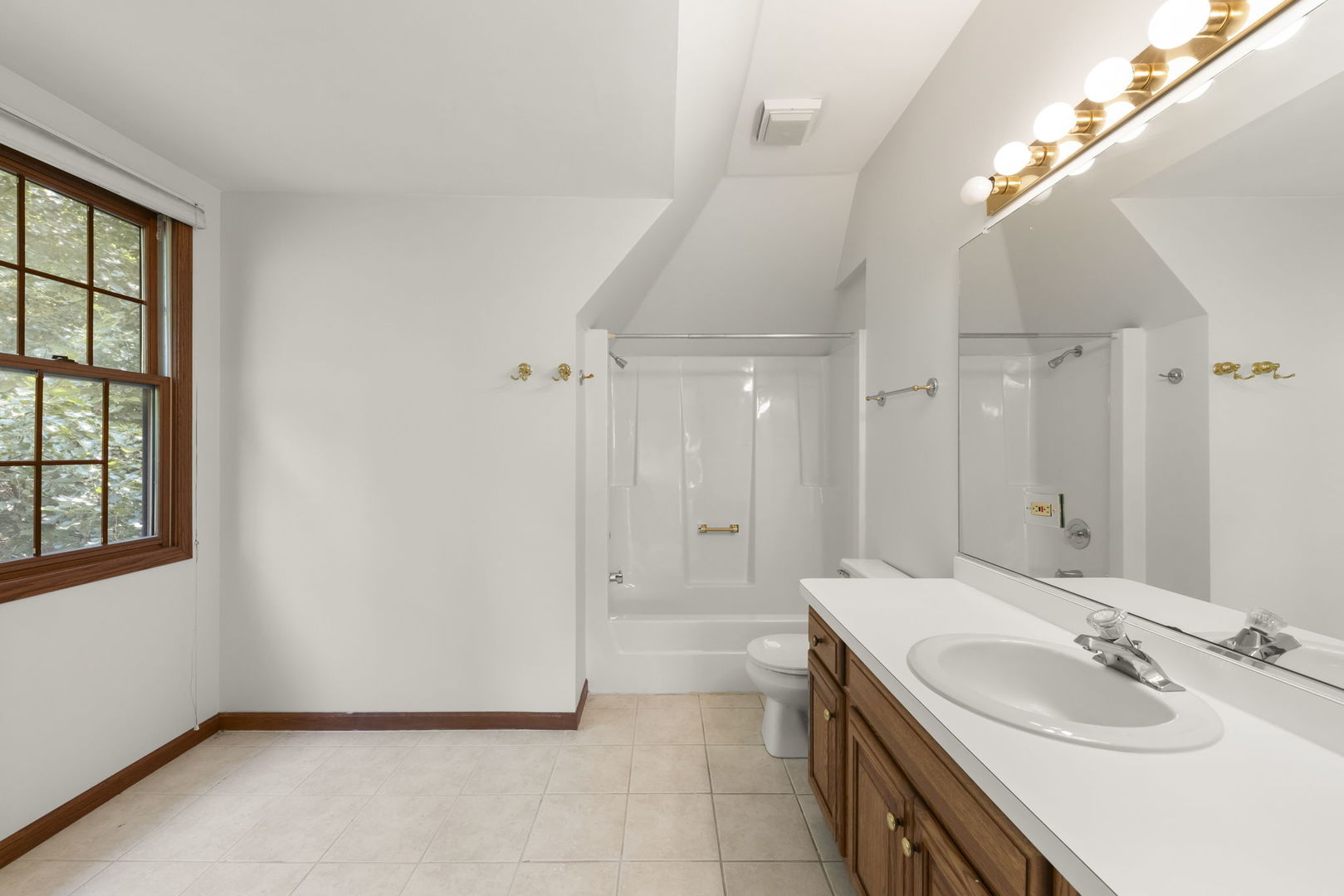 1524 Lloyd Court Property Photo 23