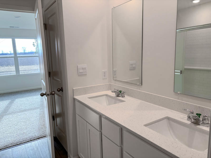 2280 Redwood Trail Property Photo 9