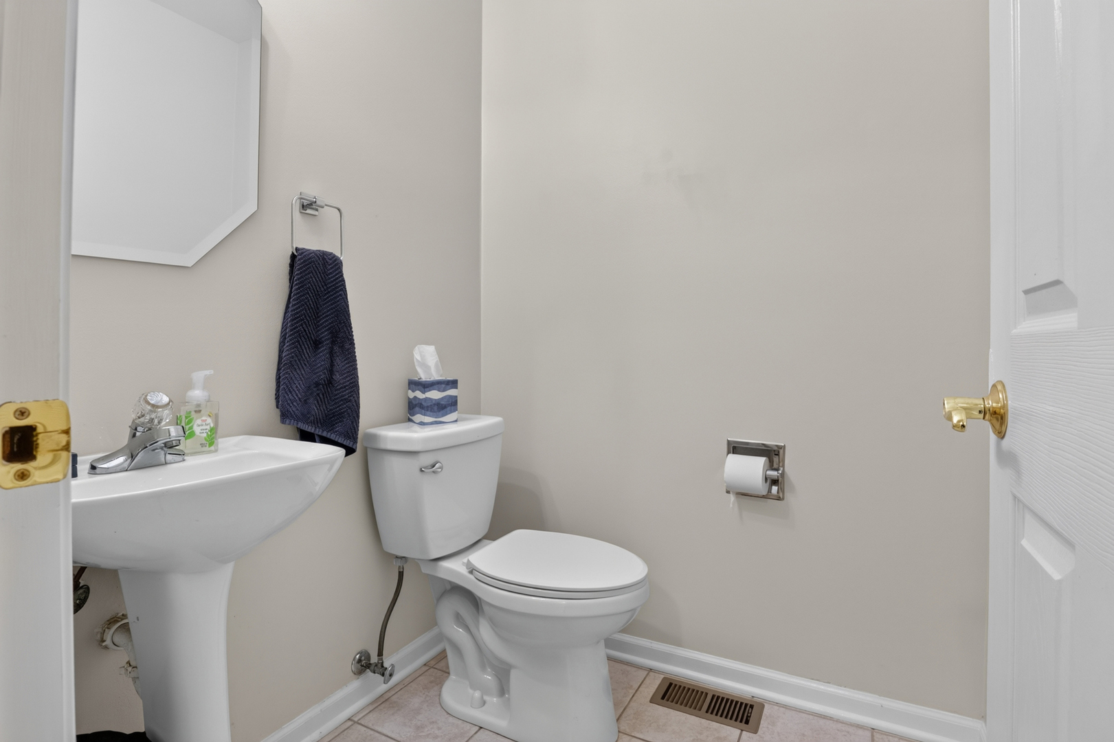 140 Bay Drive Property Photo 15