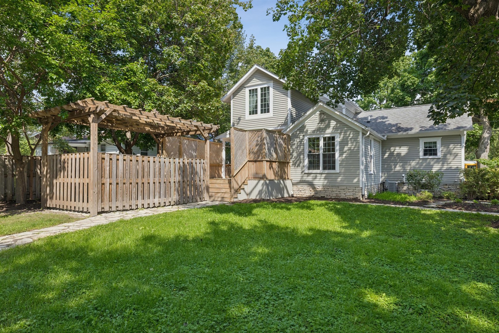 110 S Walkup Avenue Property Photo 29