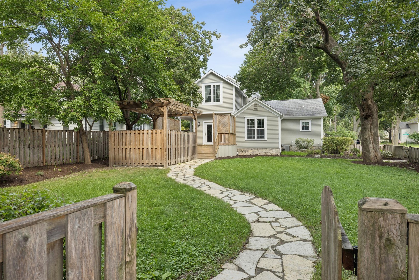 110 S Walkup Avenue Property Photo 33