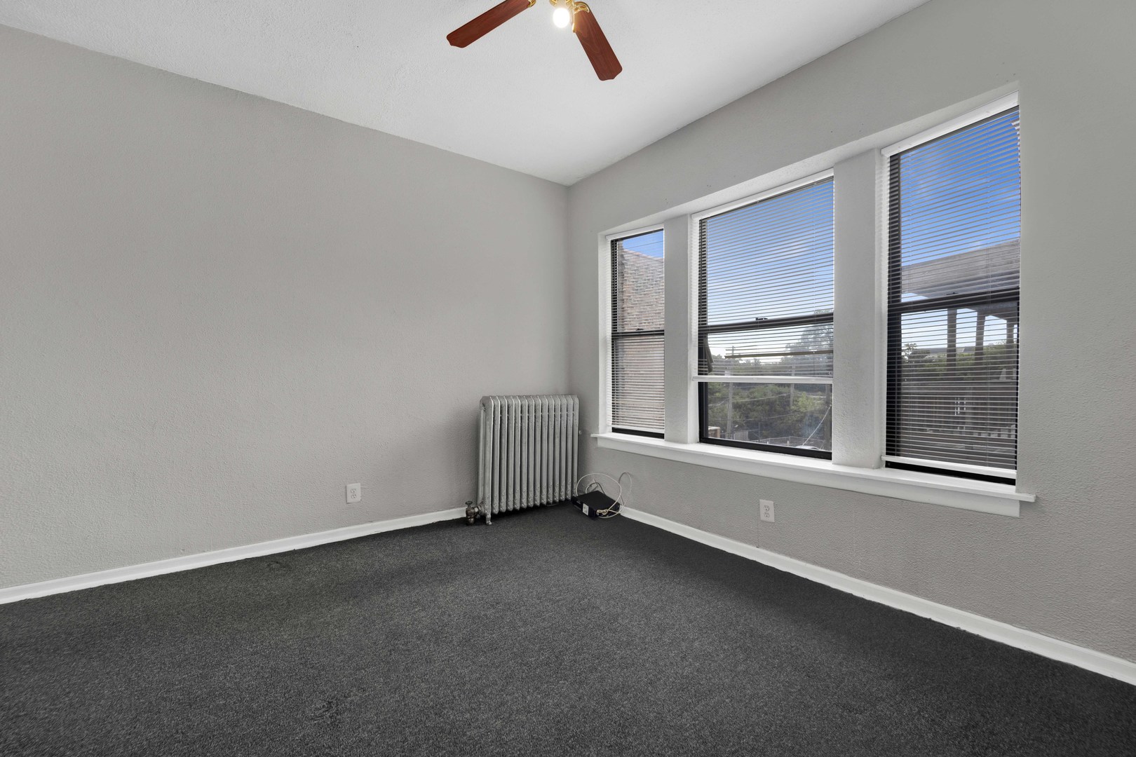 6225 S Dorchester Avenue 3 Property Photo 8