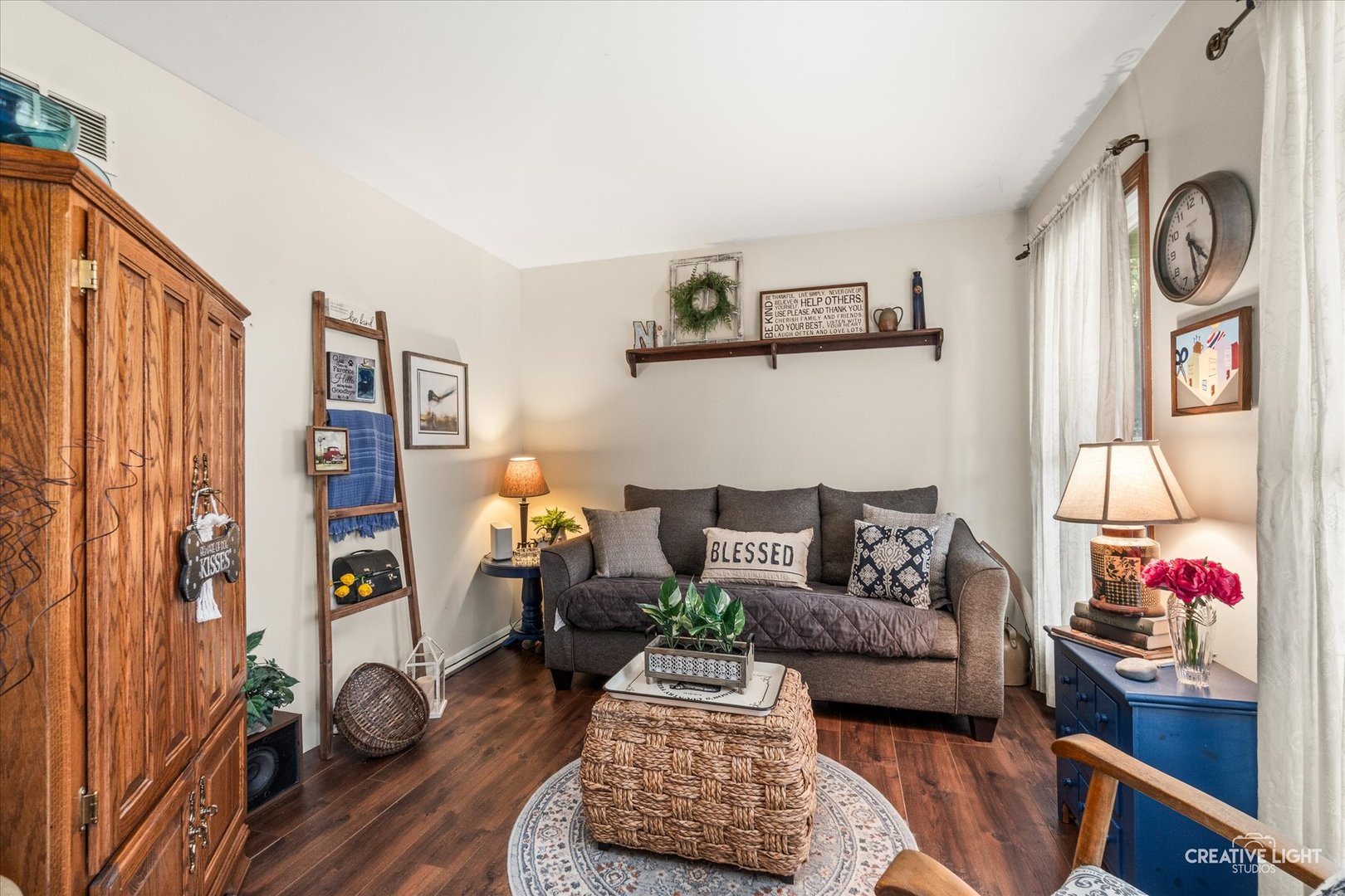 506 Bede Circle Property Photo 4