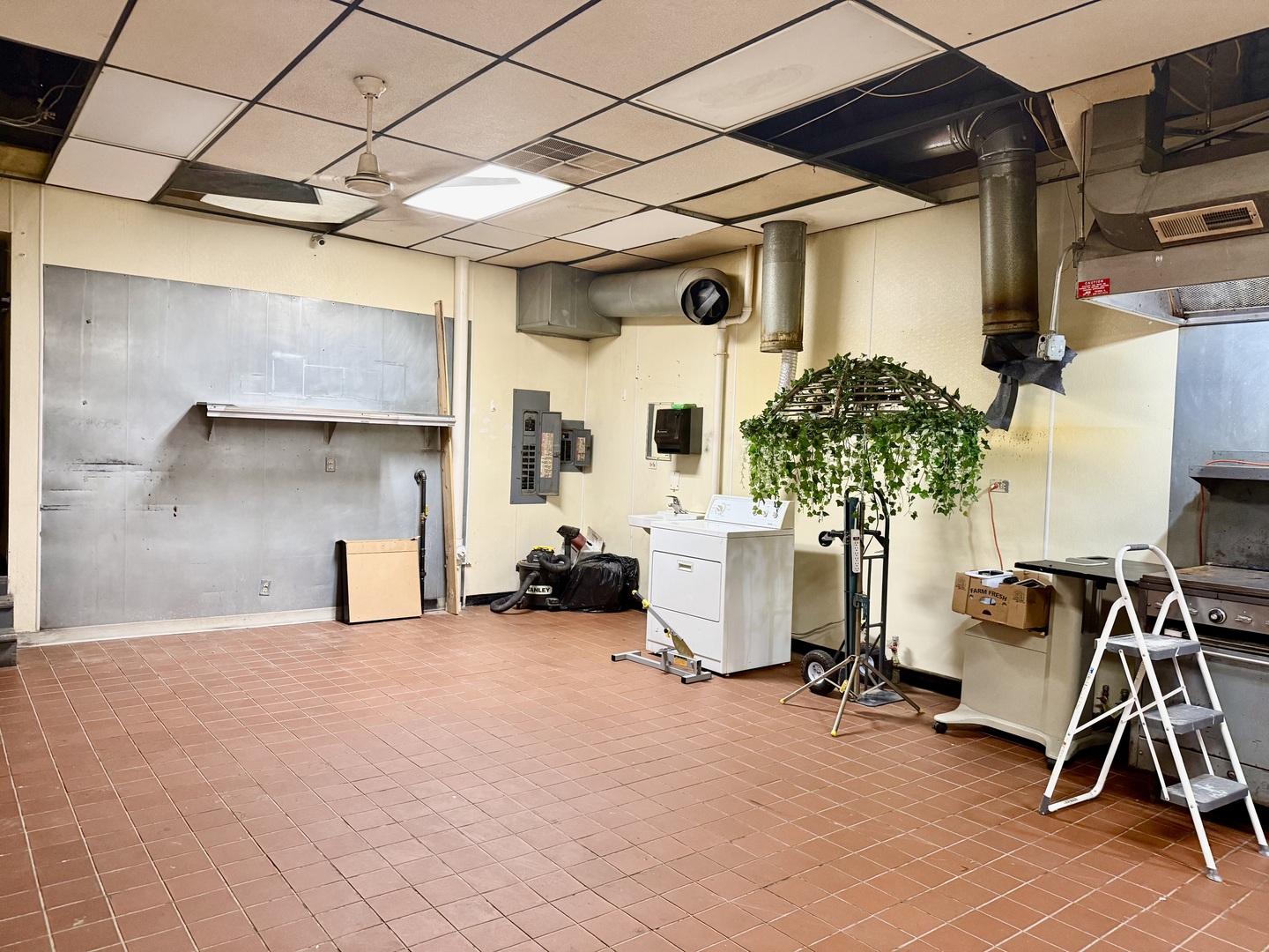 1819 4th Street Property Photo 6