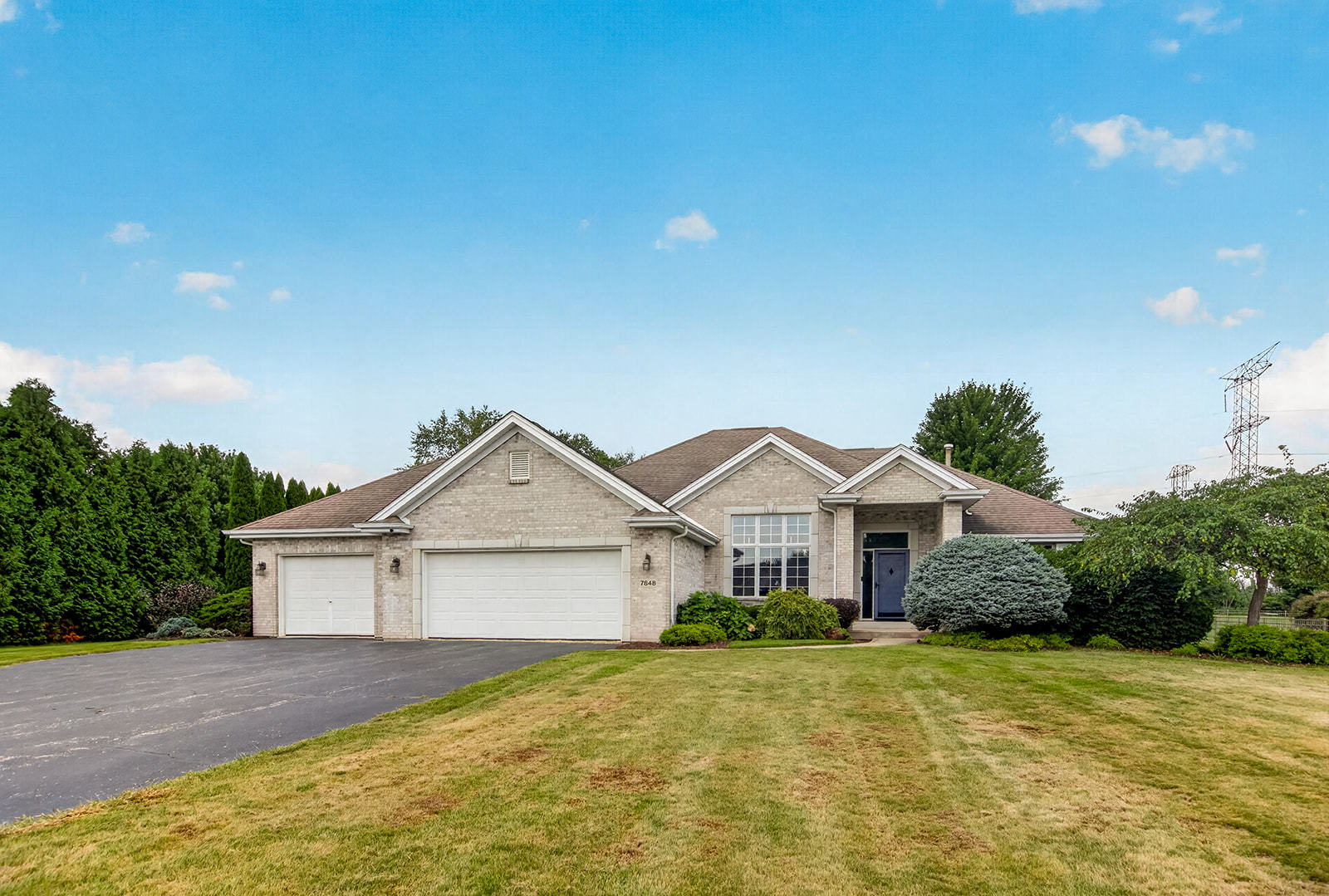 7848 Moore Hill Court Property Photo 4