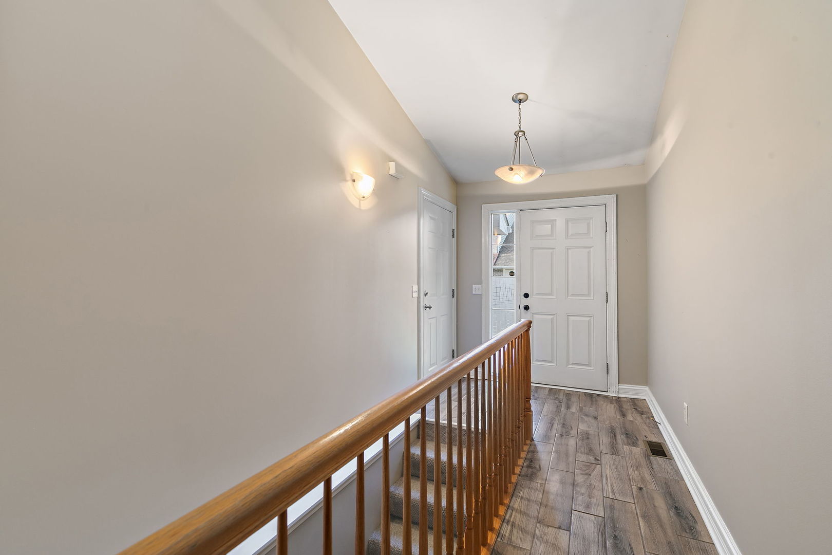 3853 South Pointe Drive B Property Photo 4