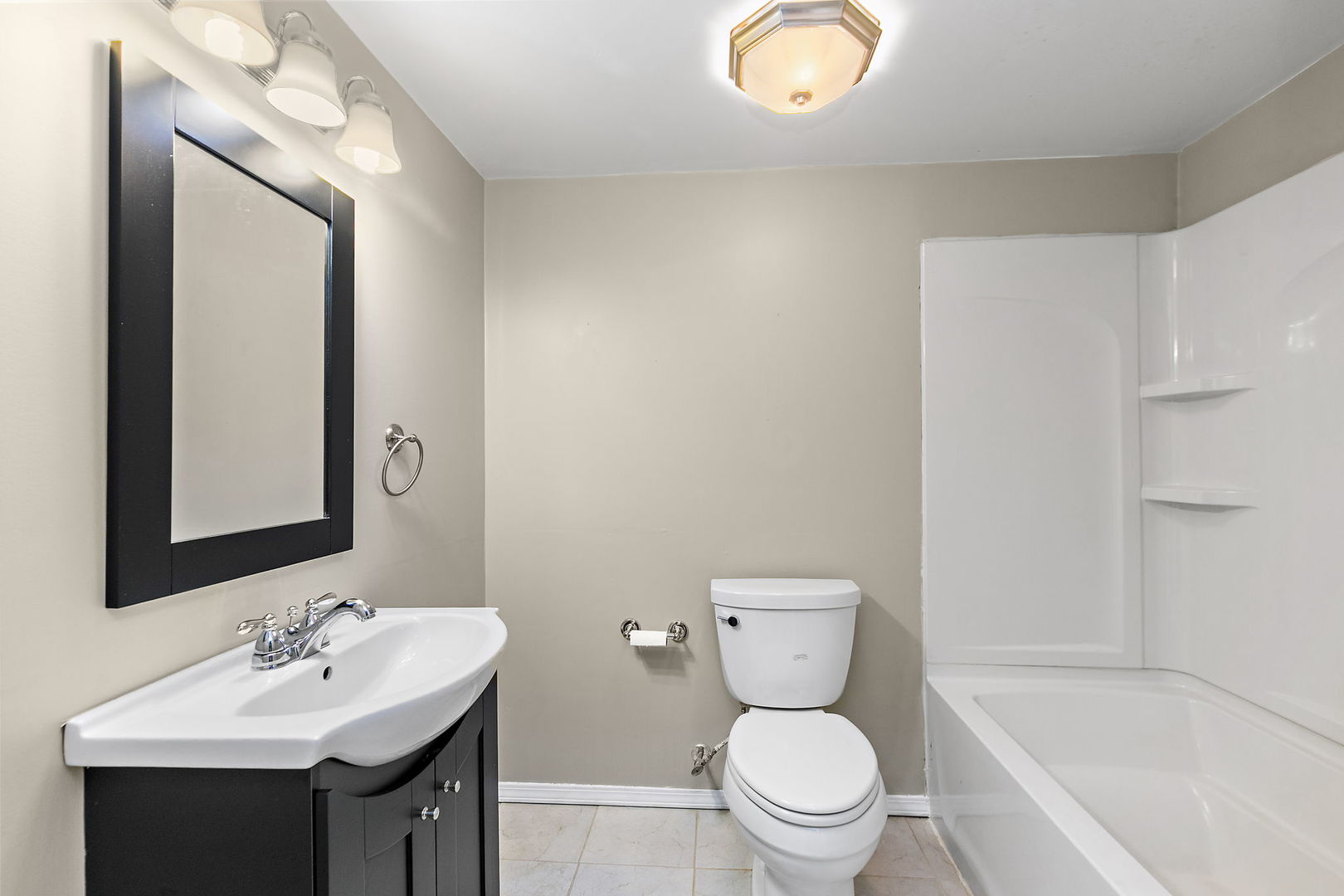 3853 South Pointe Drive B Property Photo 27