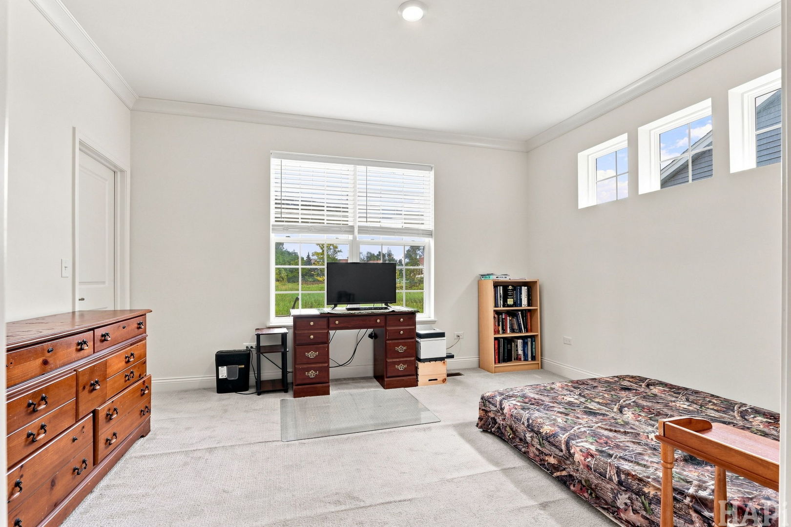 340 Brighton Court Property Photo 11