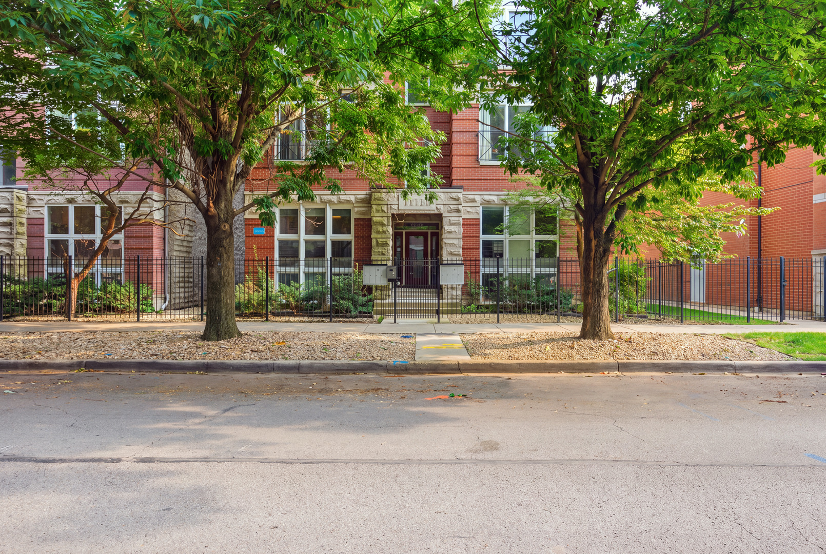 2127 W Rice Street 2e Property Photo 2