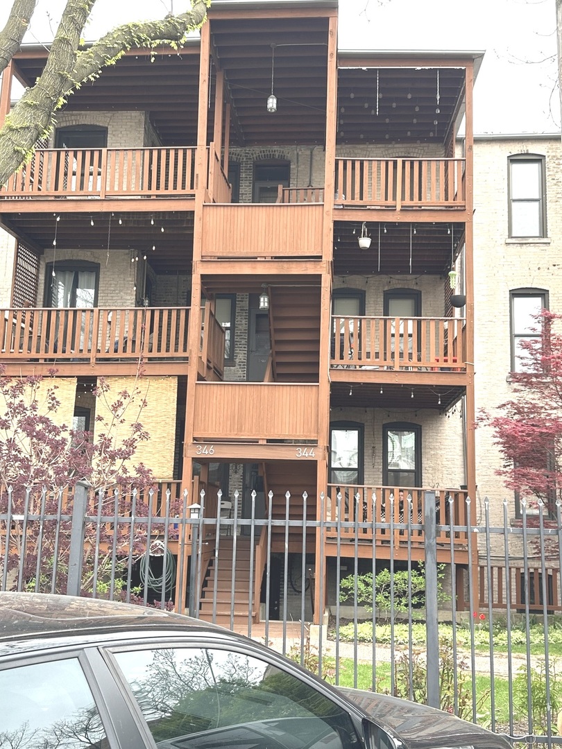 346 N Austin Boulevard G Property Photo 7