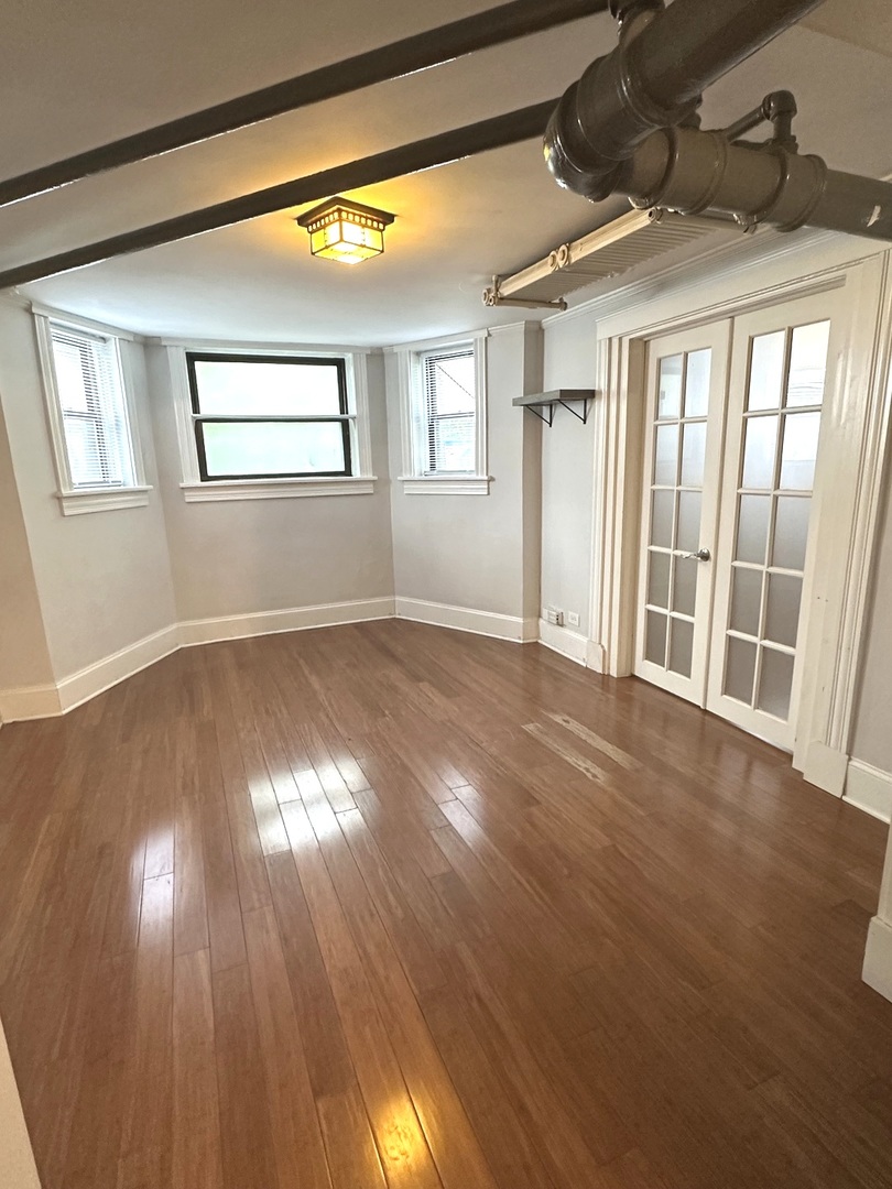 346 N Austin Boulevard G Property Photo 11