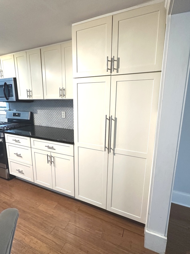 346 N Austin Boulevard G Property Photo 19