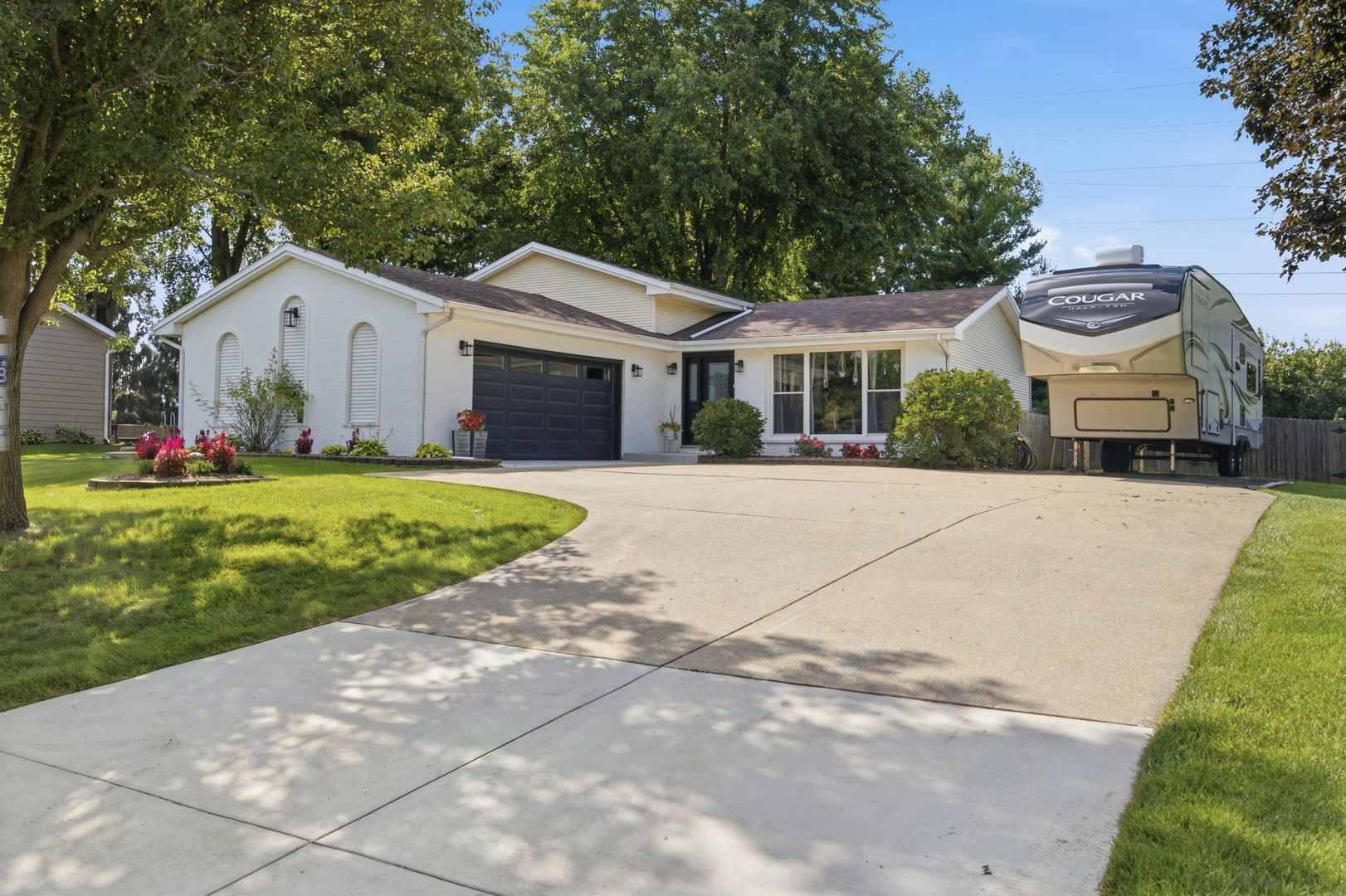 15162 S Thomas Court Property Photo 1