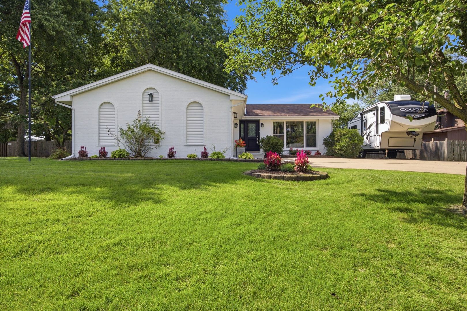 15162 S Thomas Court Property Photo 3