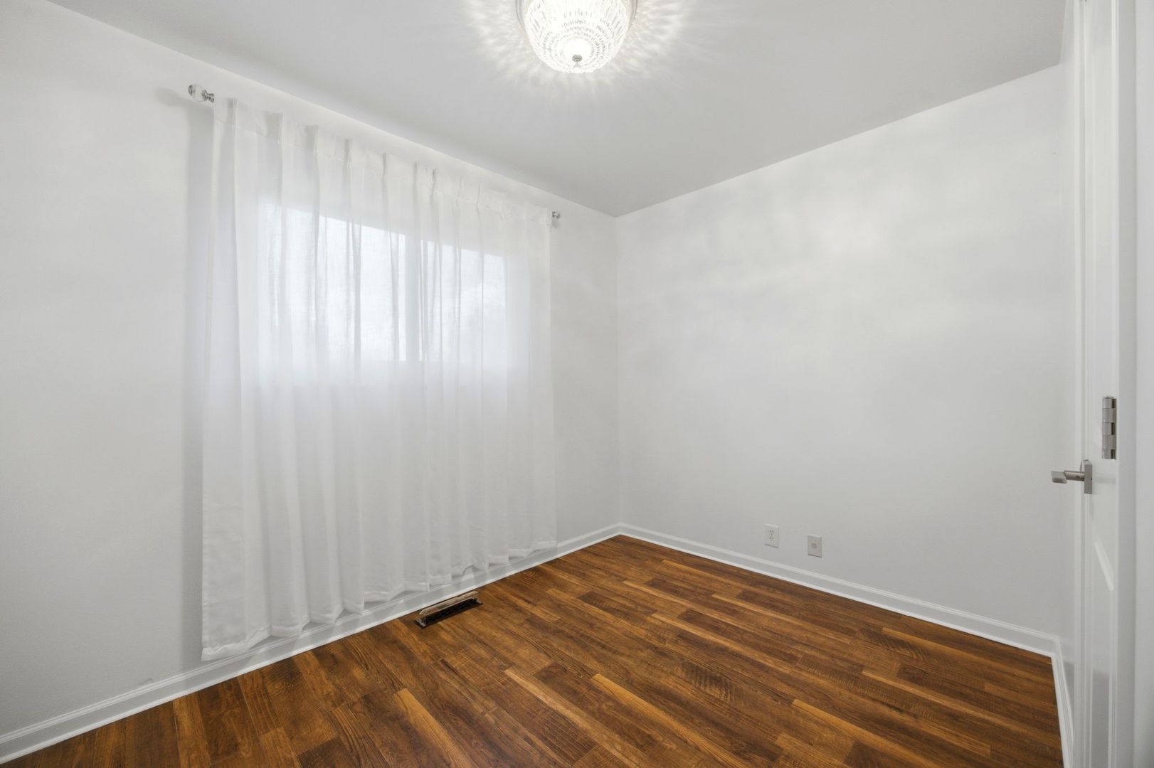 15162 S Thomas Court Property Photo 22