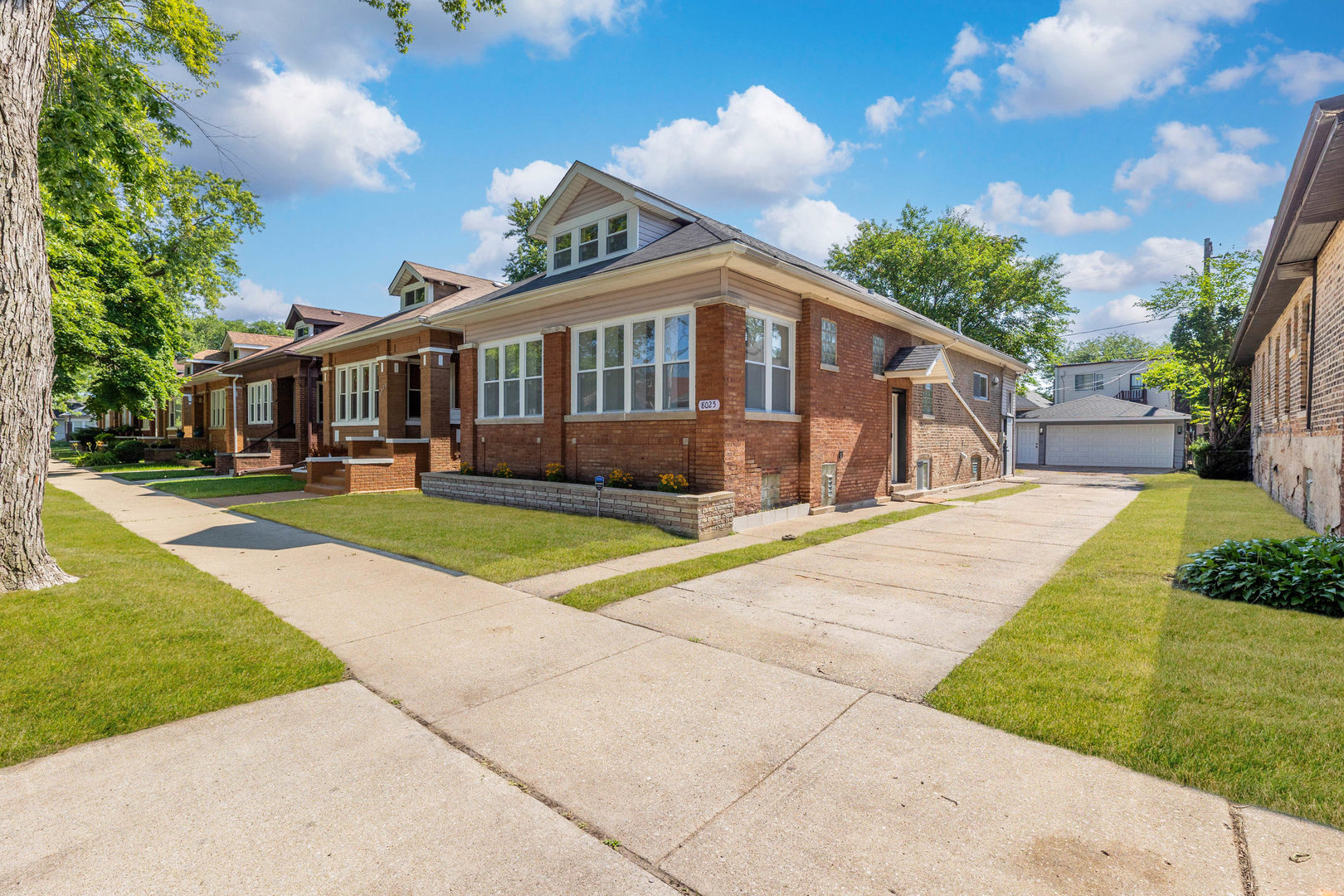 8025 S Euclid Avenue Property Photo 1
