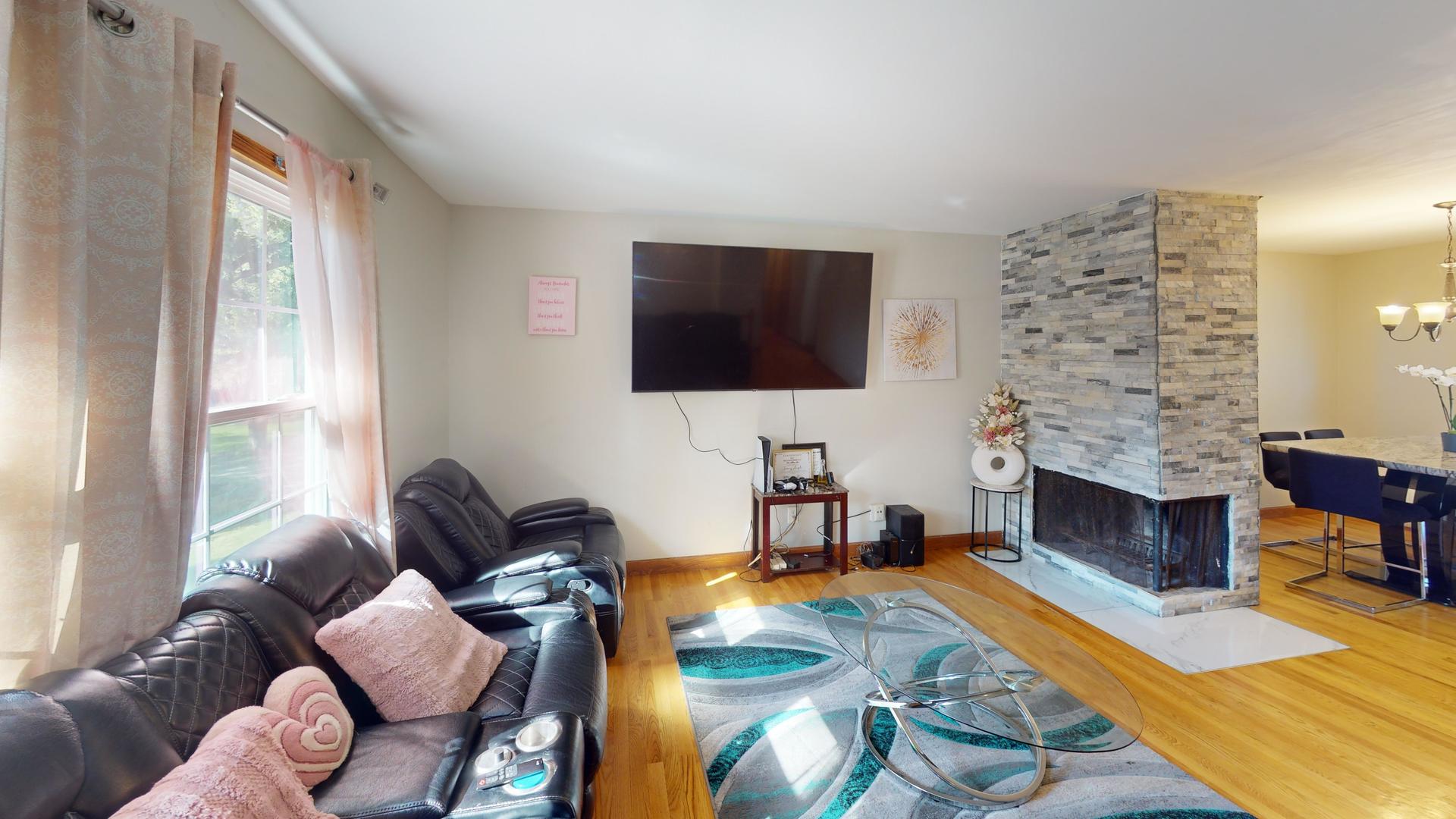 18099 W Valley Drive Property Photo 5