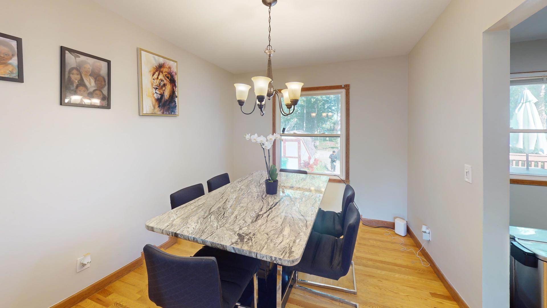 18099 W Valley Drive Property Photo 6