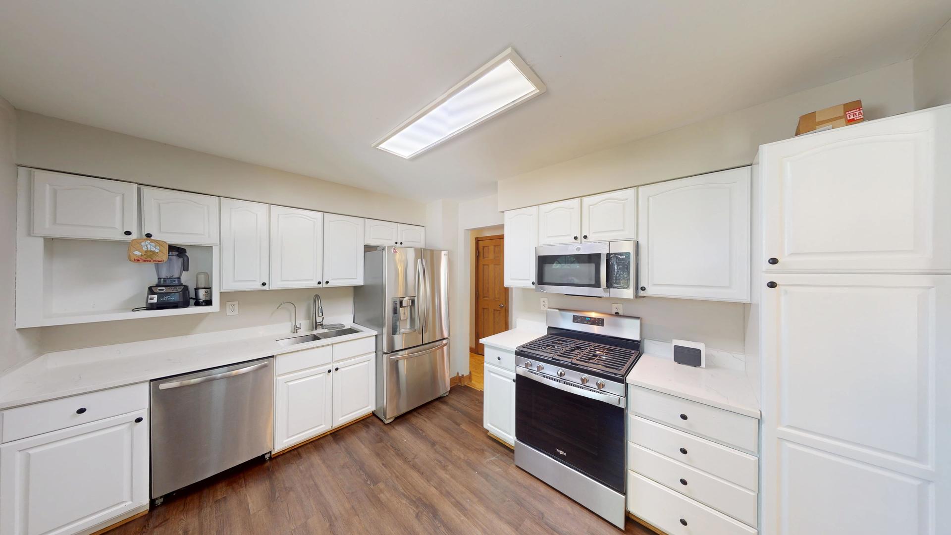 18099 W Valley Drive Property Photo 7