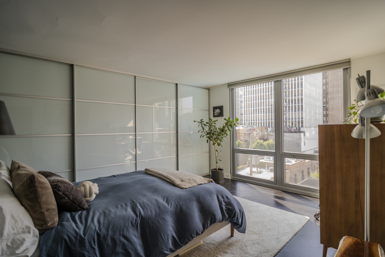 21 W Goethe Street 5g Property Photo 8