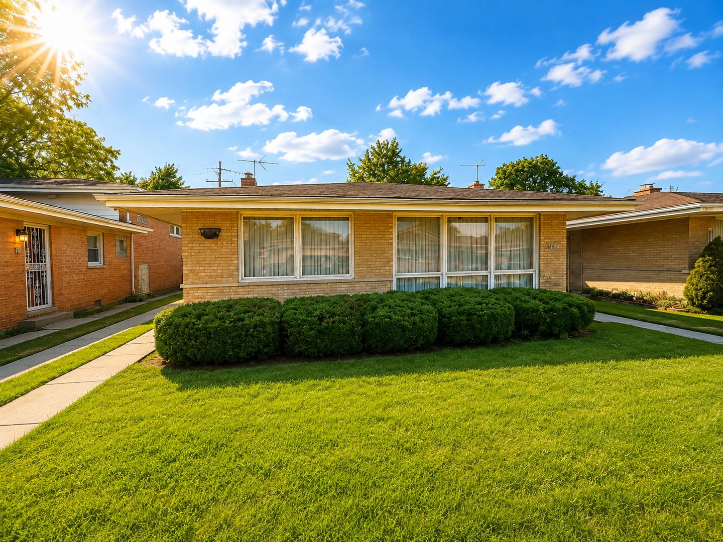 10952 S Emerald Avenue Property Photo 1