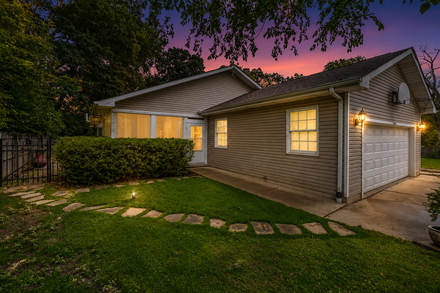 34439 N Hickory Lane