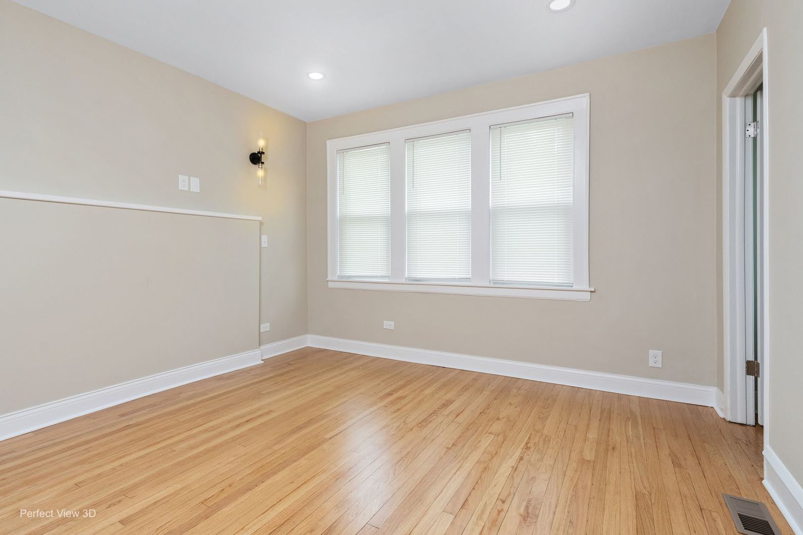 2031 S 5th Avenue Property Photo 18