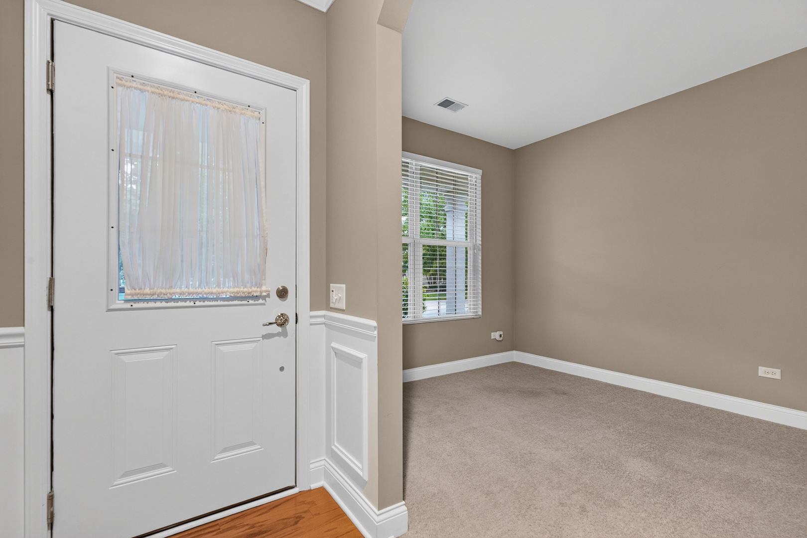 13414 Meadowlark Lane Property Photo 4