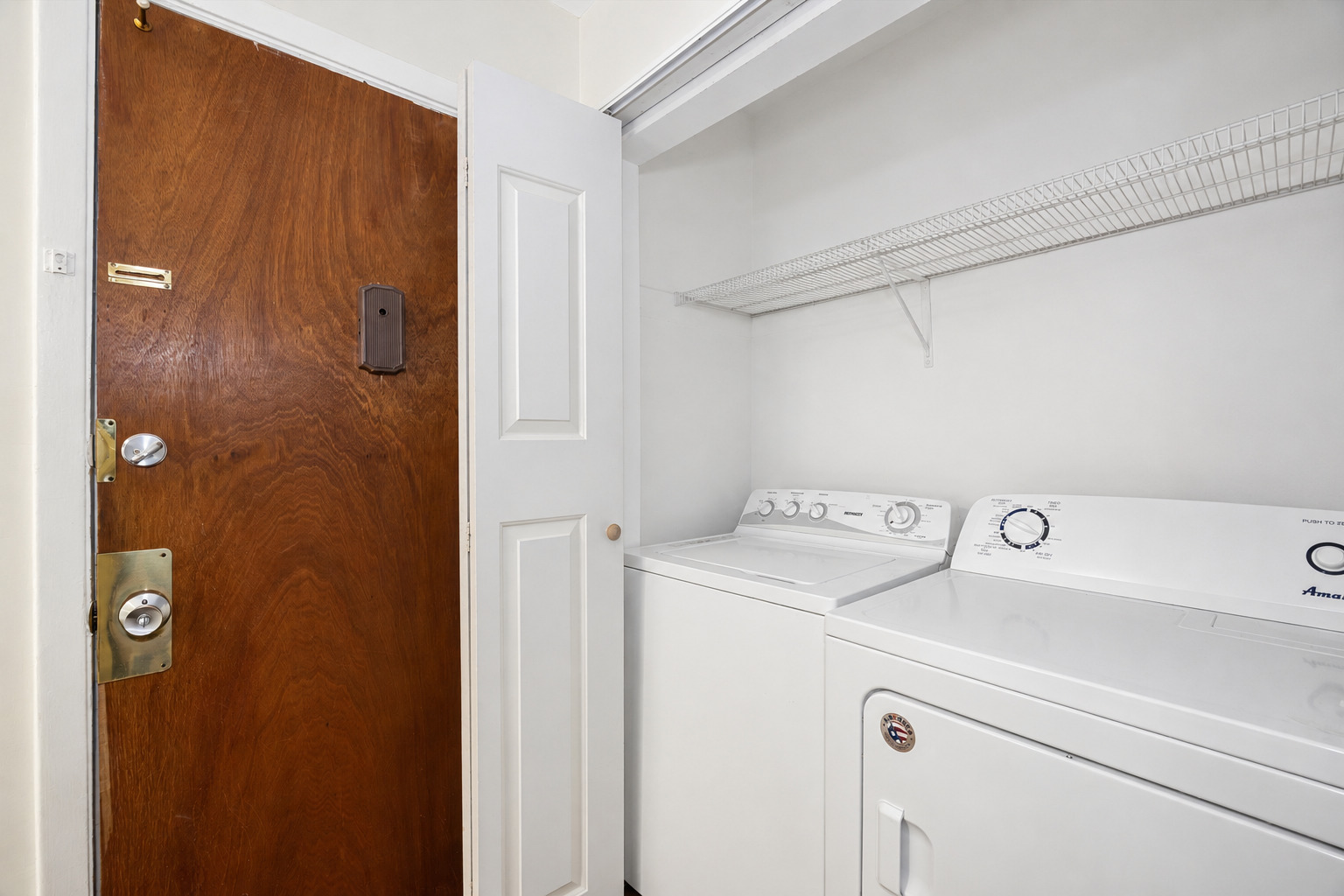 1607 Maple Terrace 2c Property Photo 12