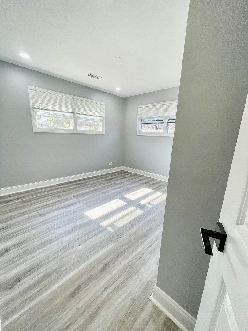 15822 S Ashland Avenue Property Photo 20