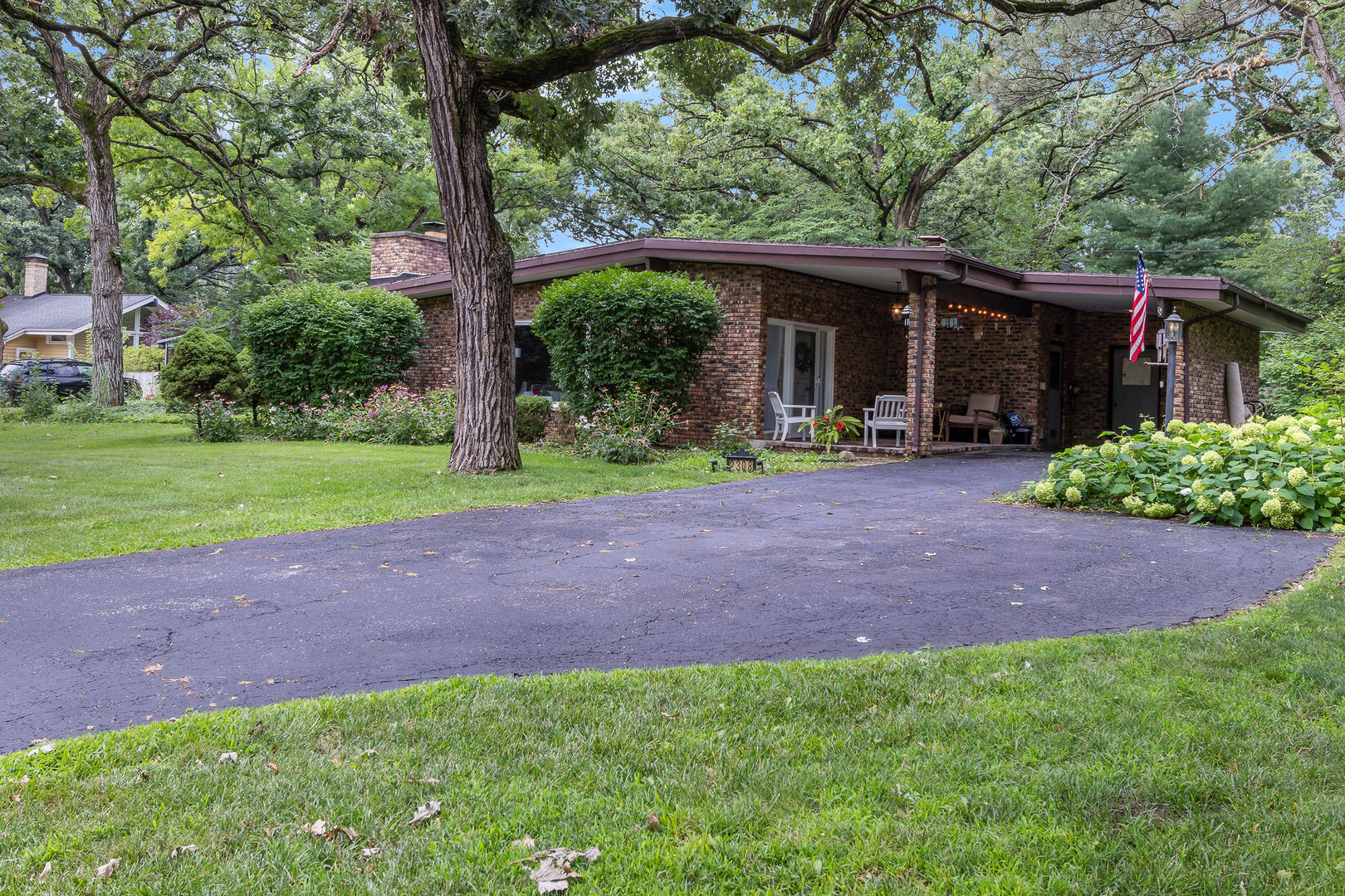 2308 N Sunset Road Property Photo 2