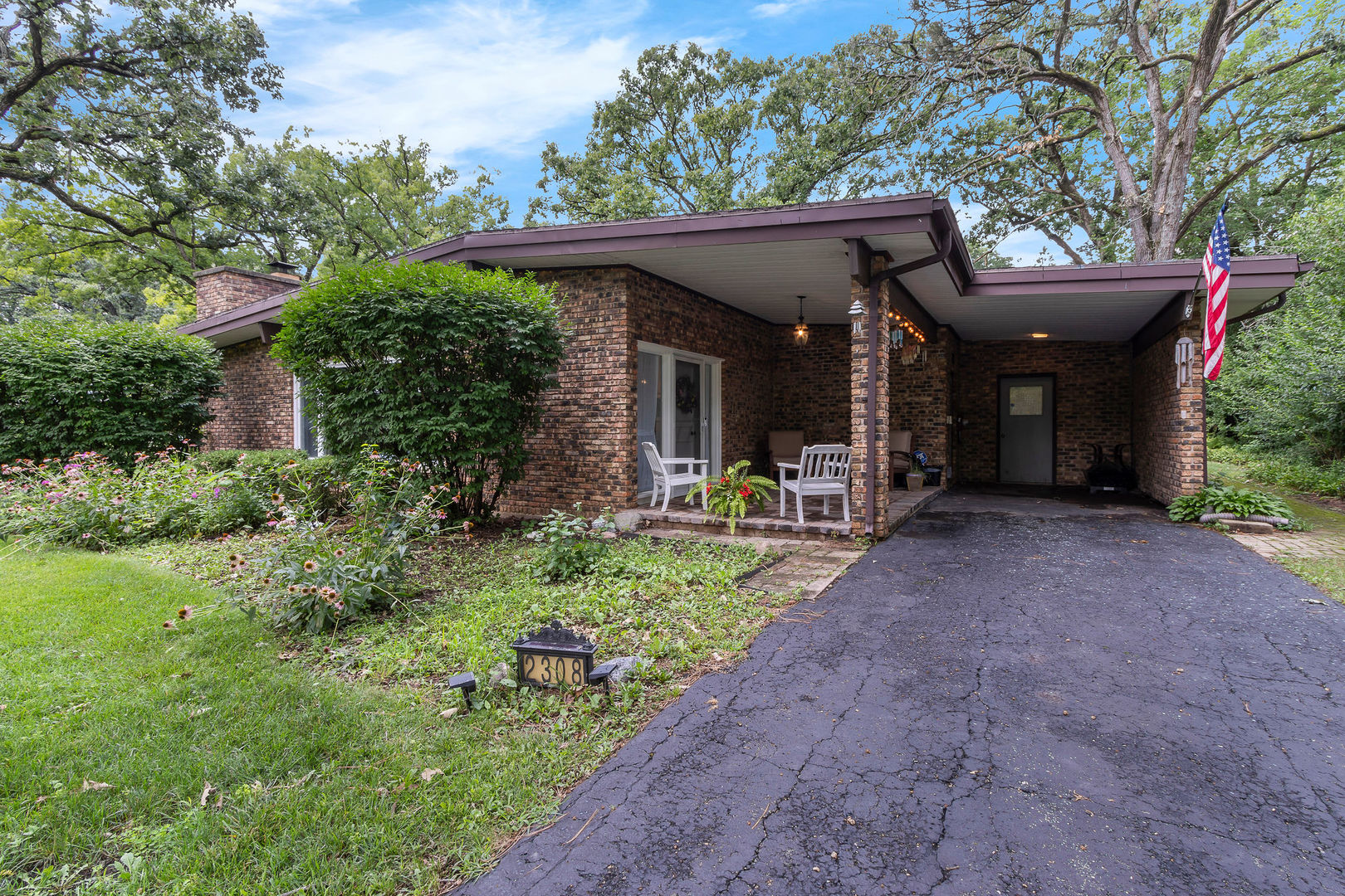 2308 N Sunset Road Property Photo 4