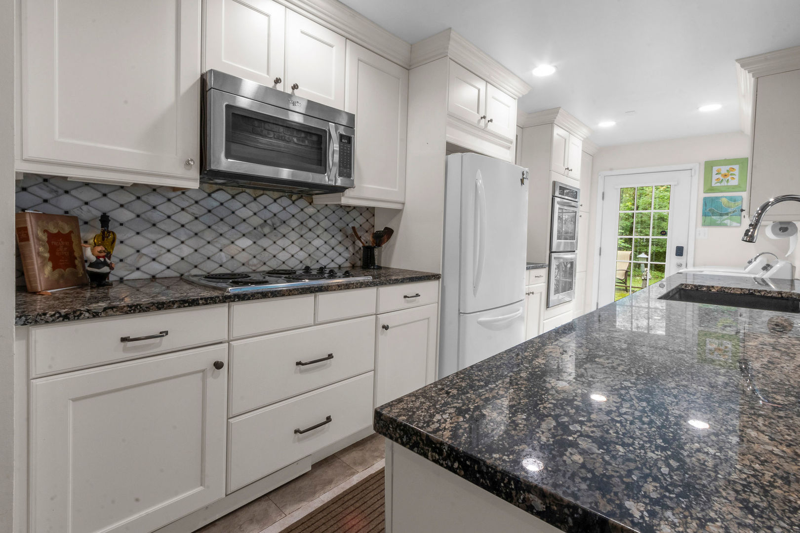 2308 N Sunset Road Property Photo 18