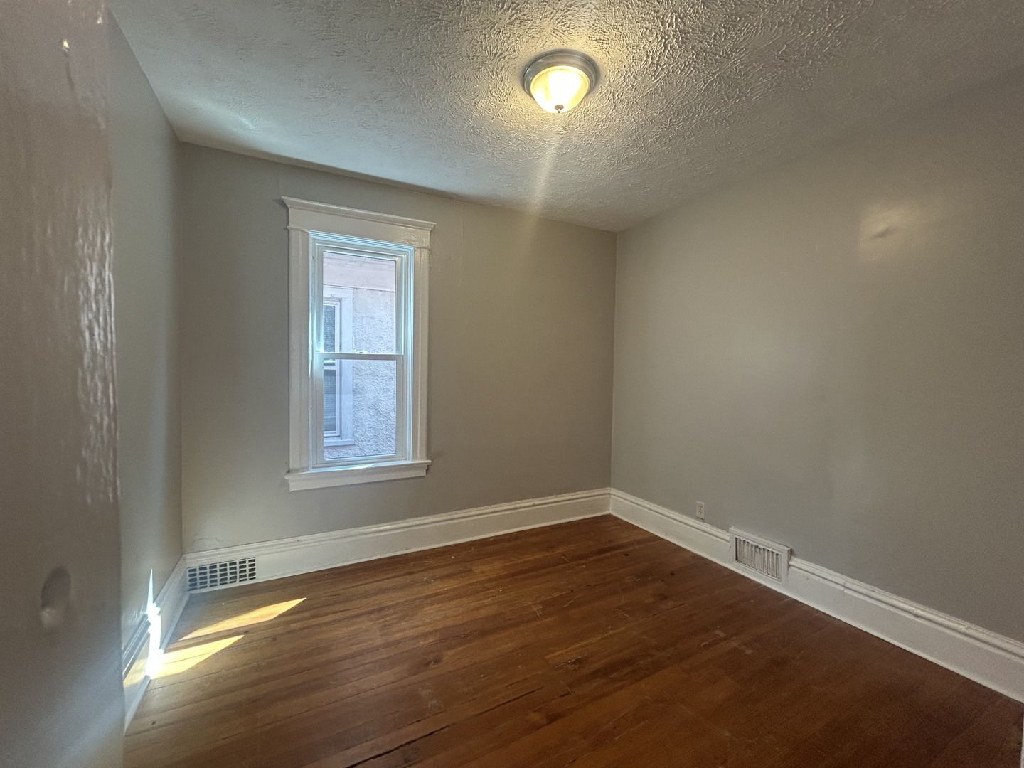 1421 Charles Street Property Photo 6