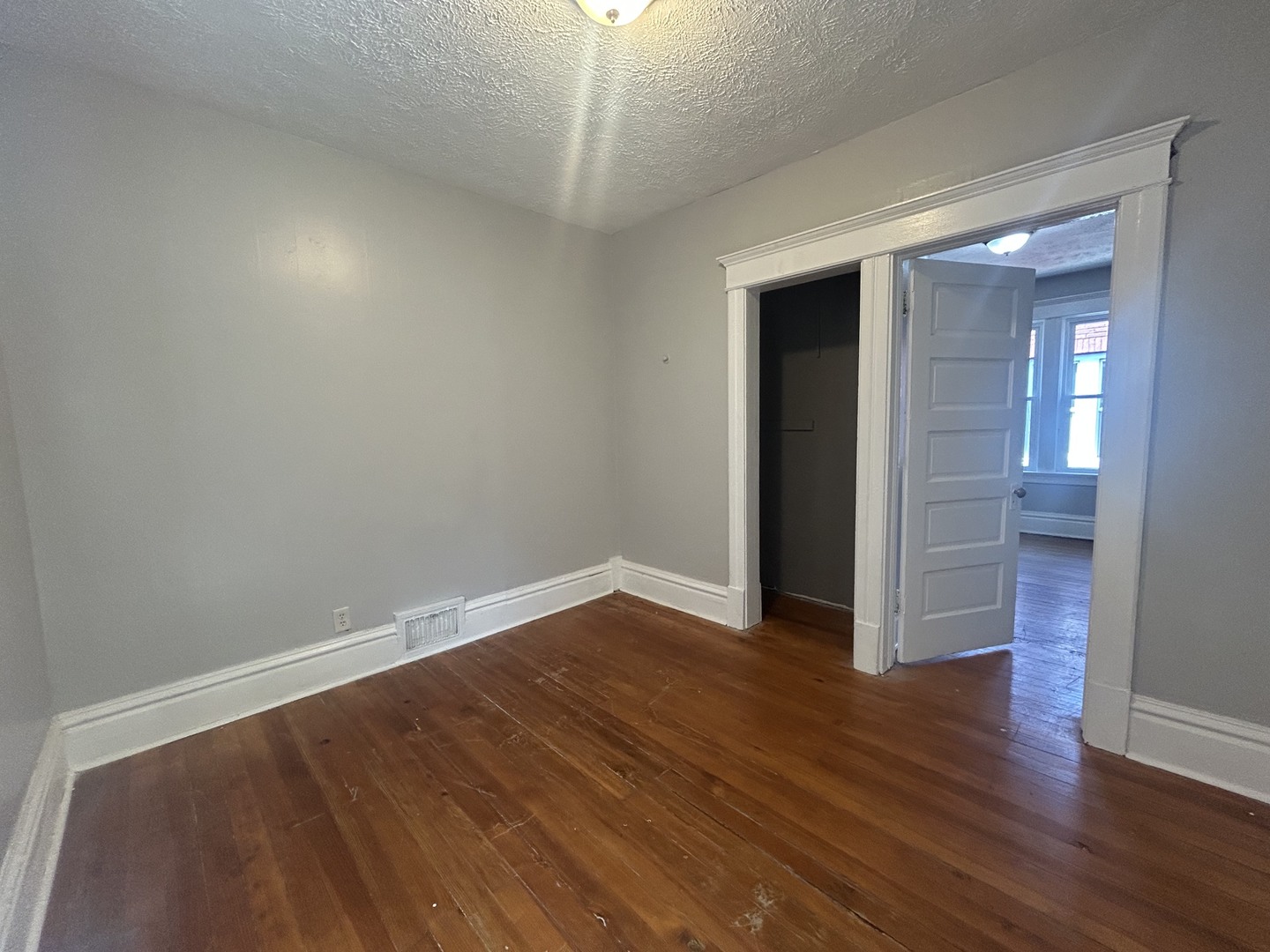 1421 Charles Street Property Photo 7