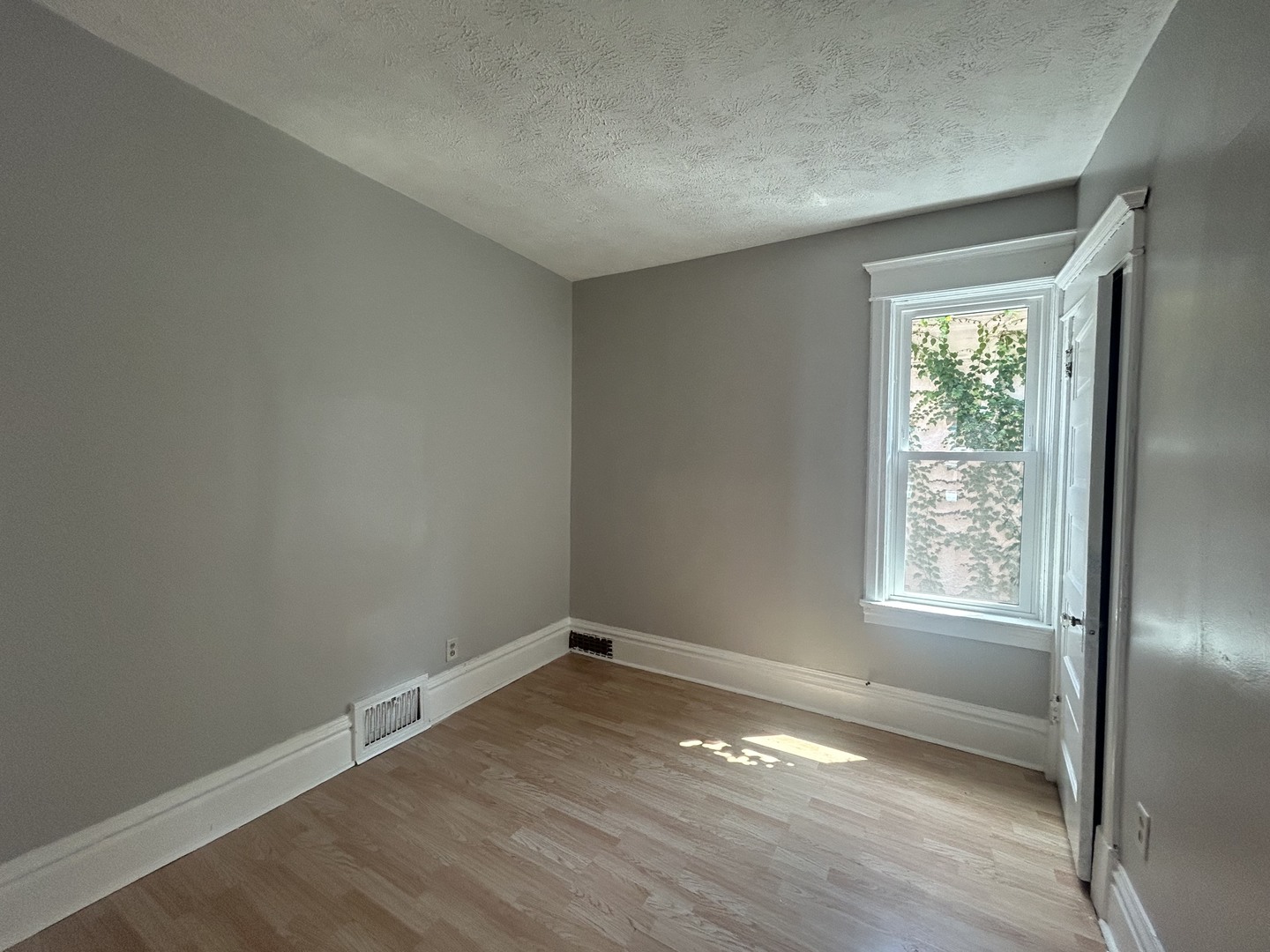 1421 Charles Street Property Photo 9