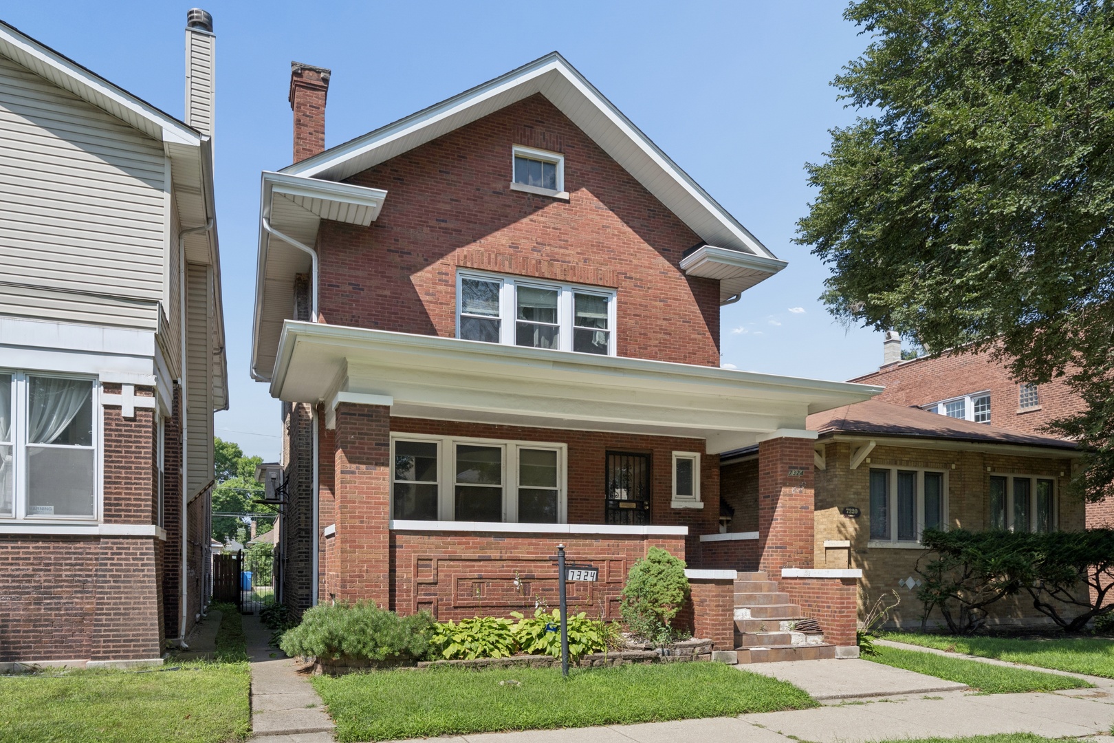 7324 S Calumet Avenue Property Photo 1