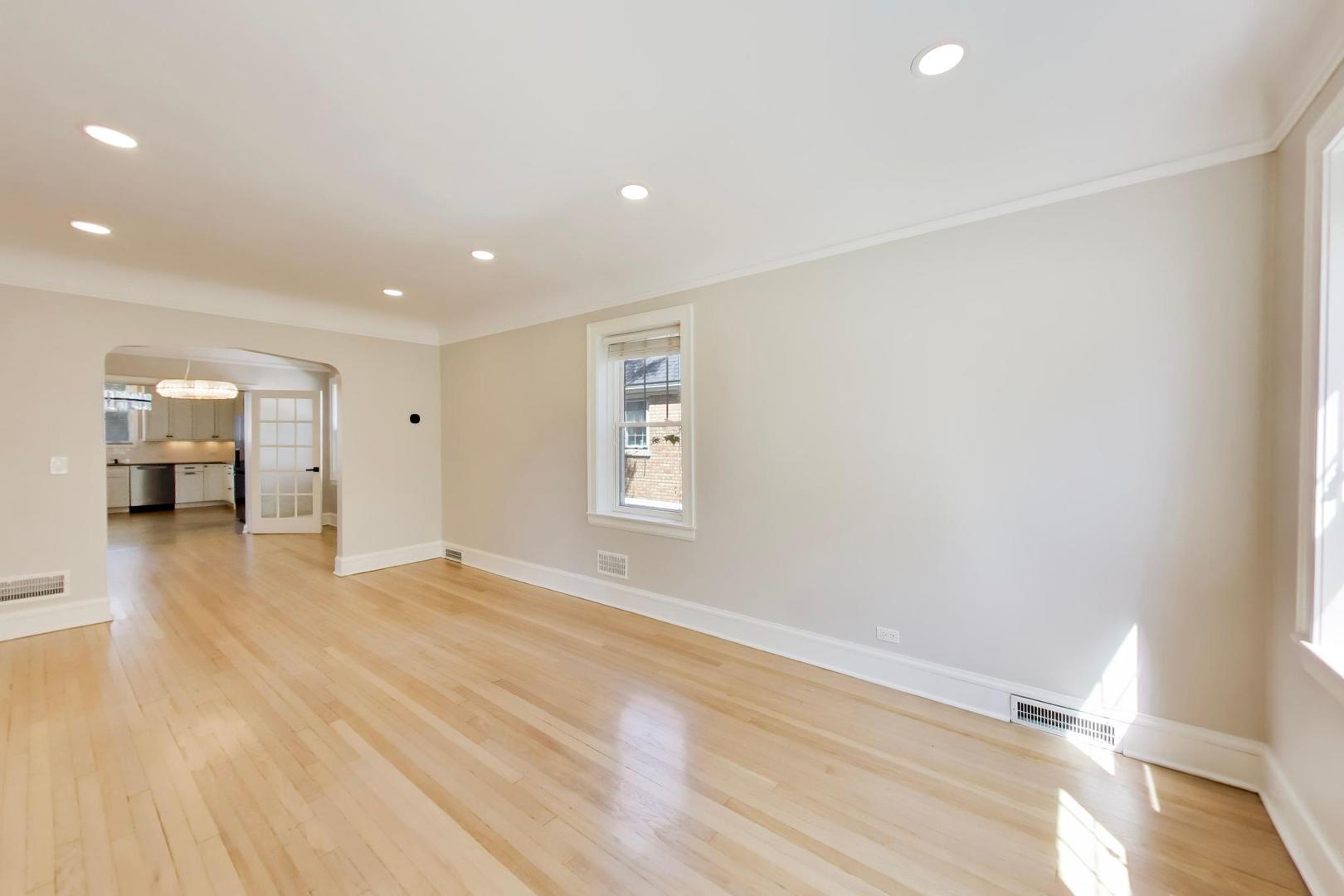 1820 S Ashland Avenue Property Photo 8
