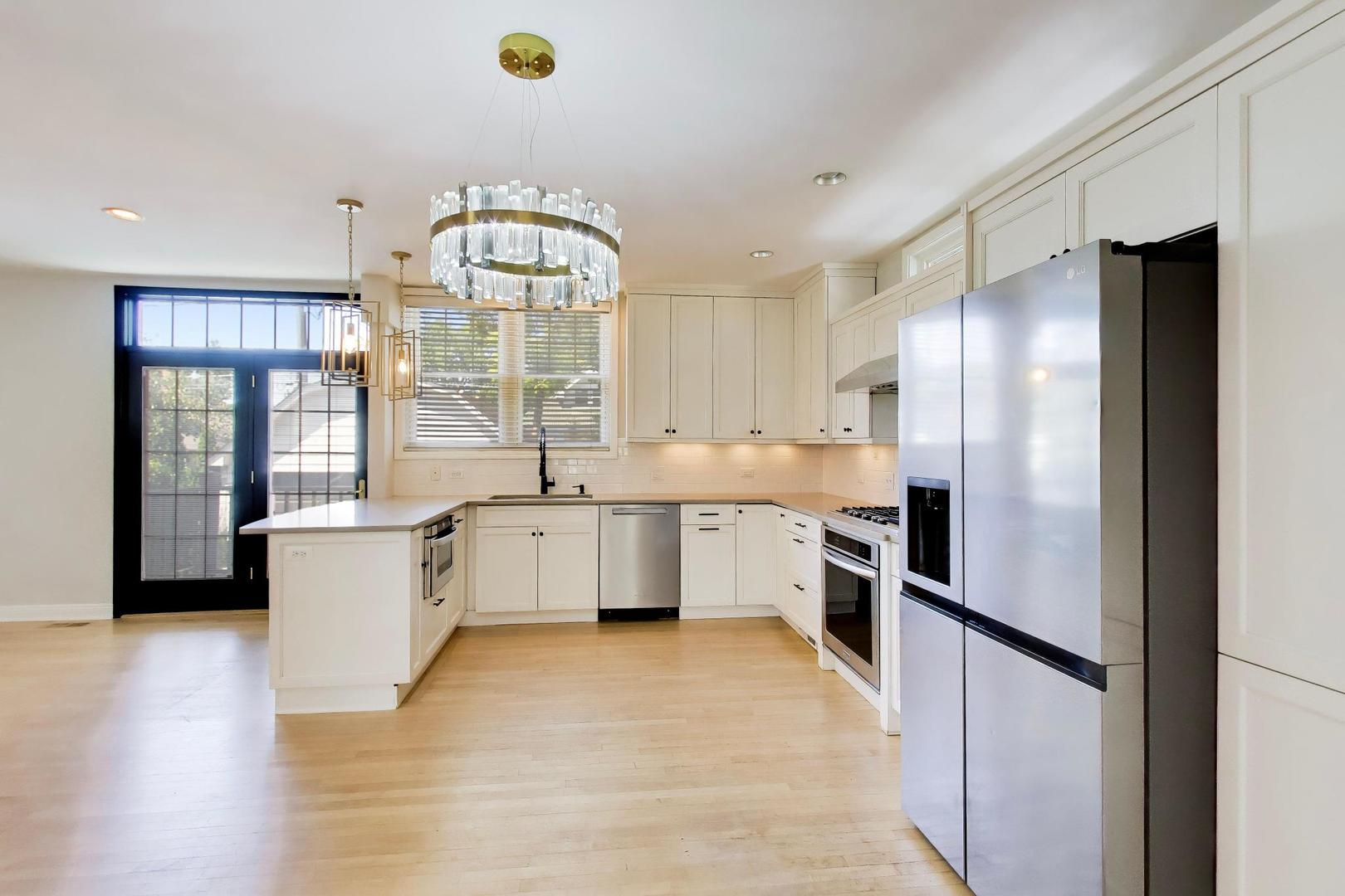 1820 S Ashland Avenue Property Photo 14