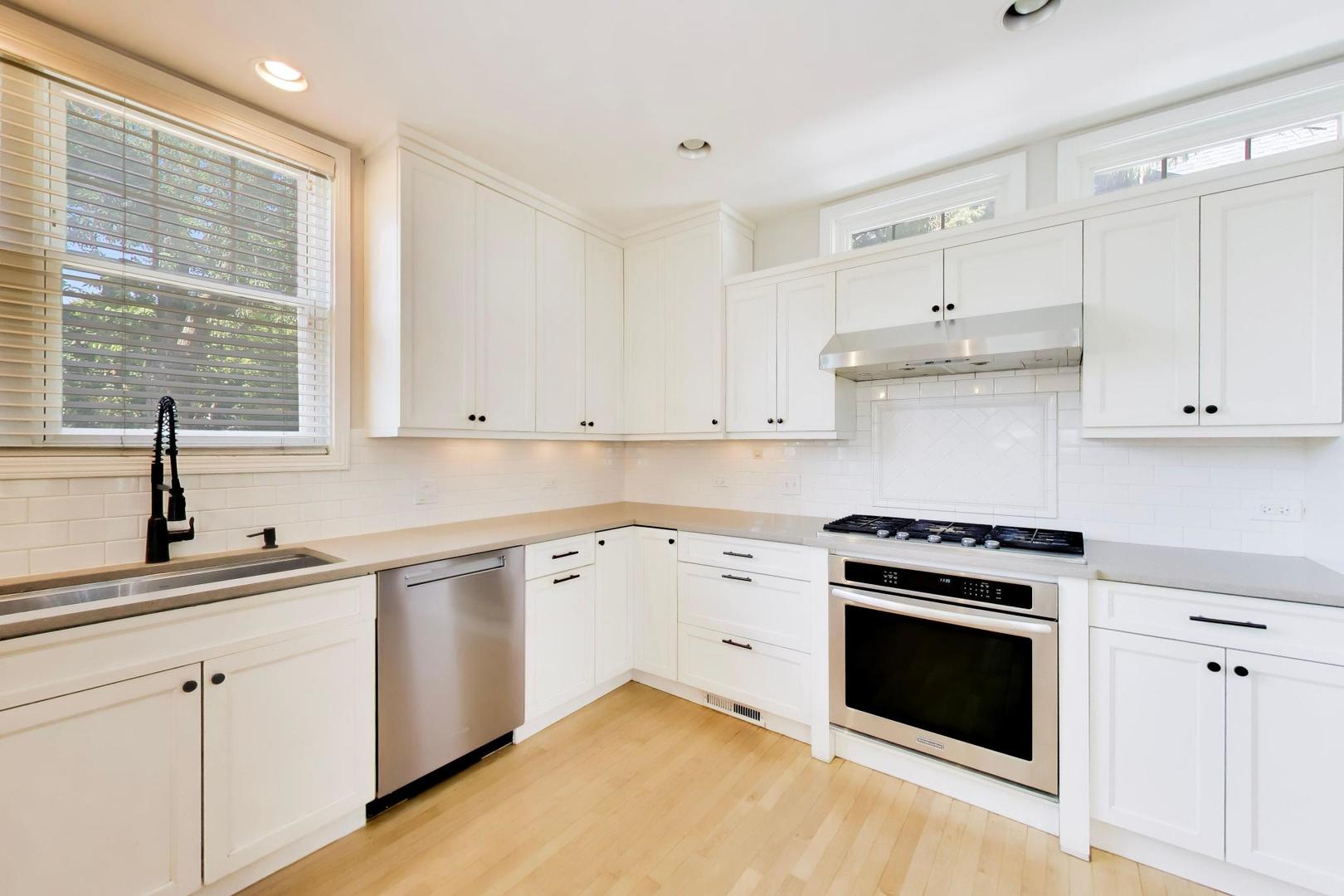 1820 S Ashland Avenue Property Photo 15