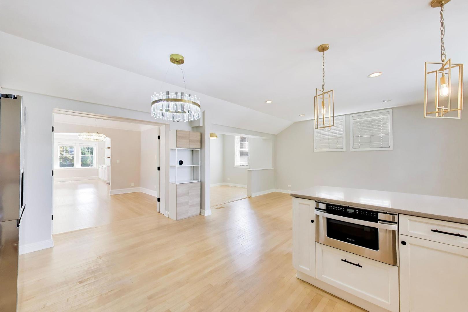 1820 S Ashland Avenue Property Photo 16
