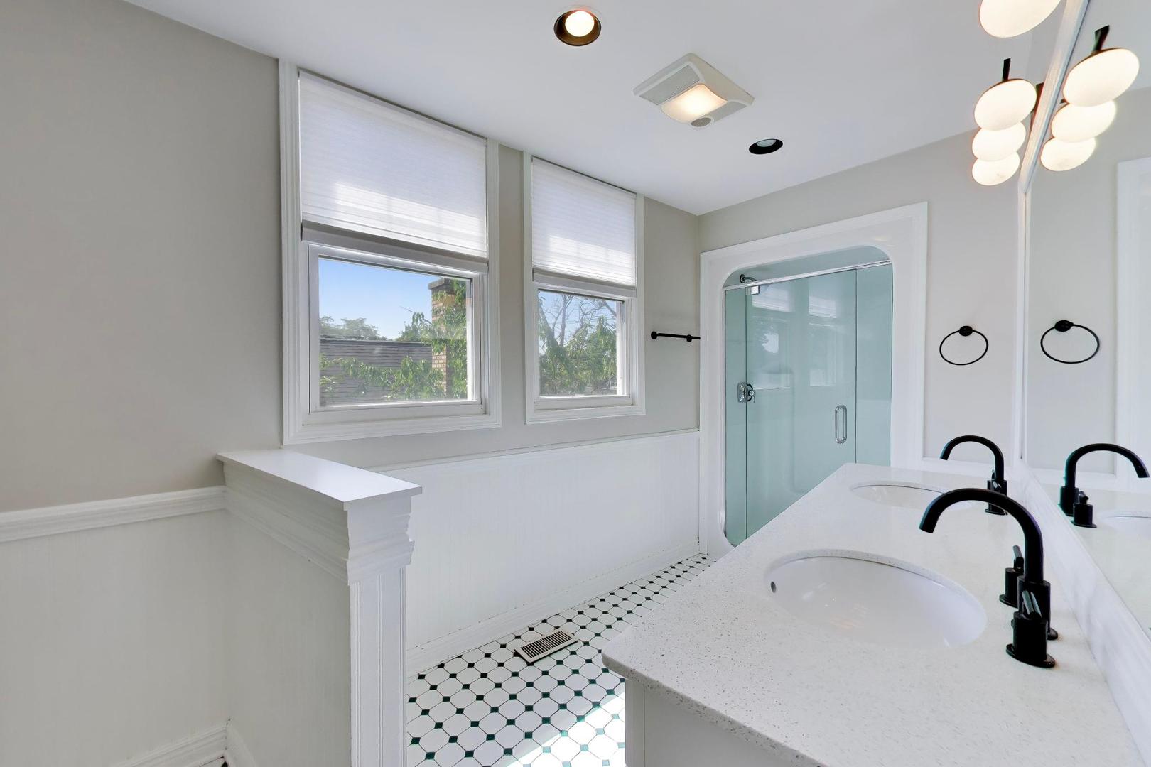 1820 S Ashland Avenue Property Photo 29