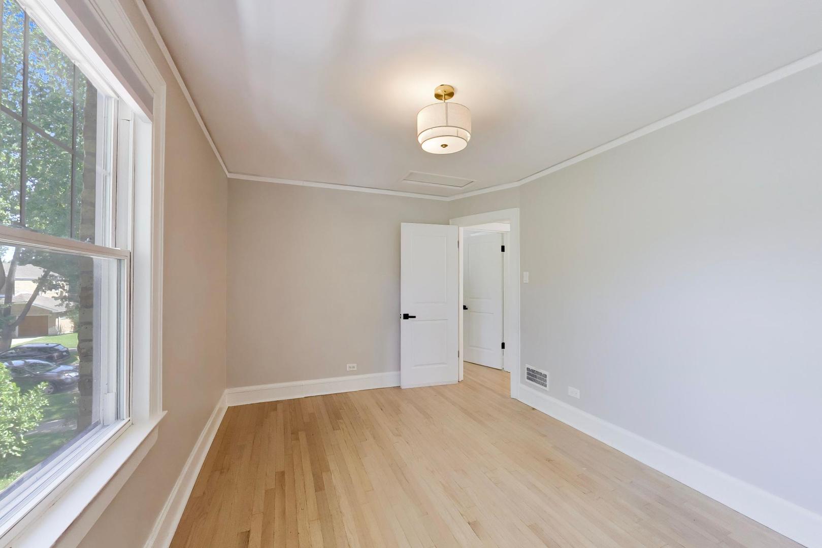 1820 S Ashland Avenue Property Photo 33