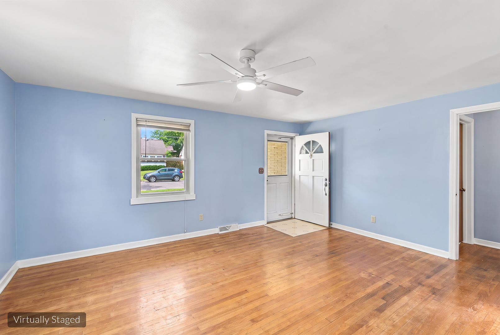 121 S Commonwealth Avenue Property Photo 8