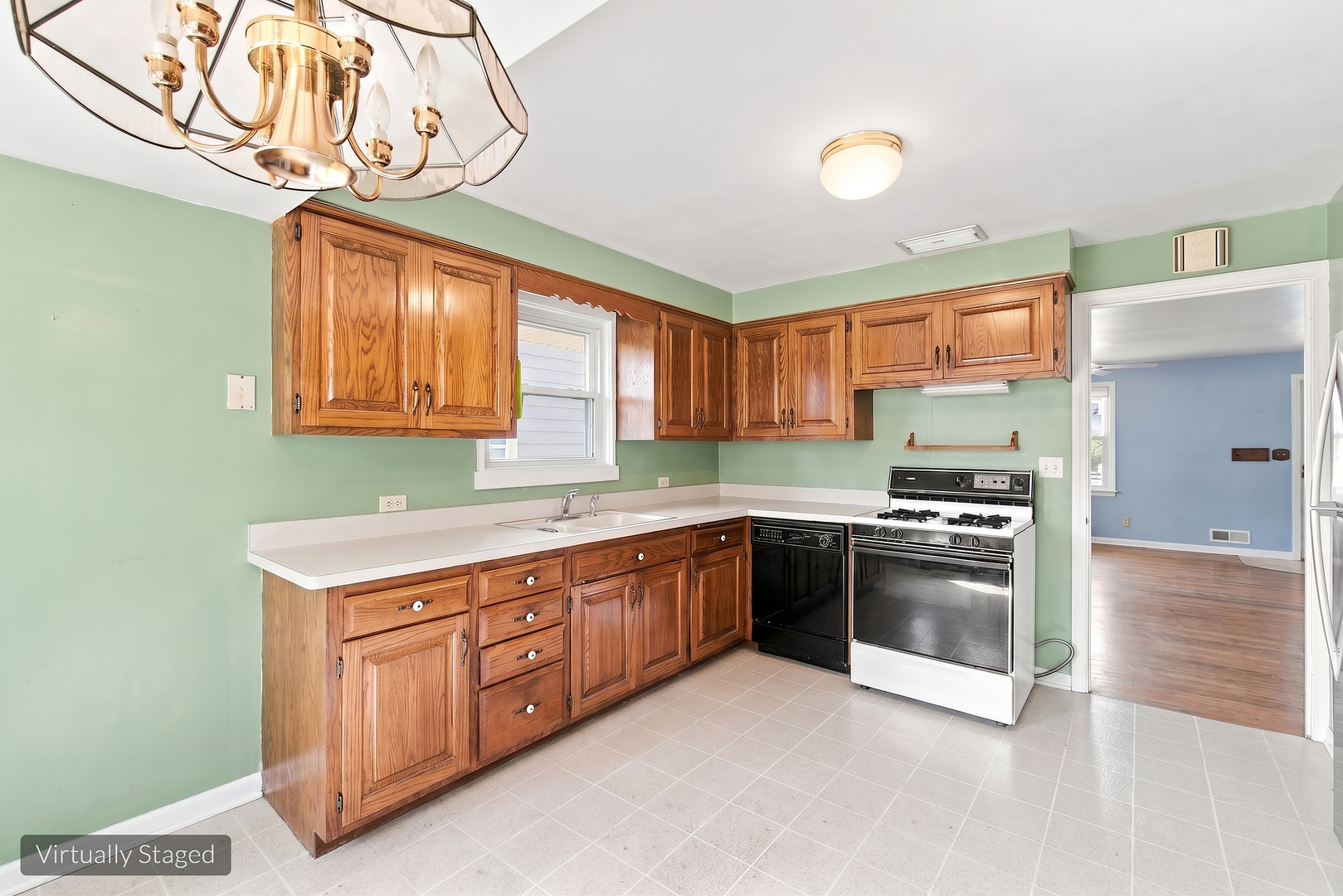 121 S Commonwealth Avenue Property Photo 12